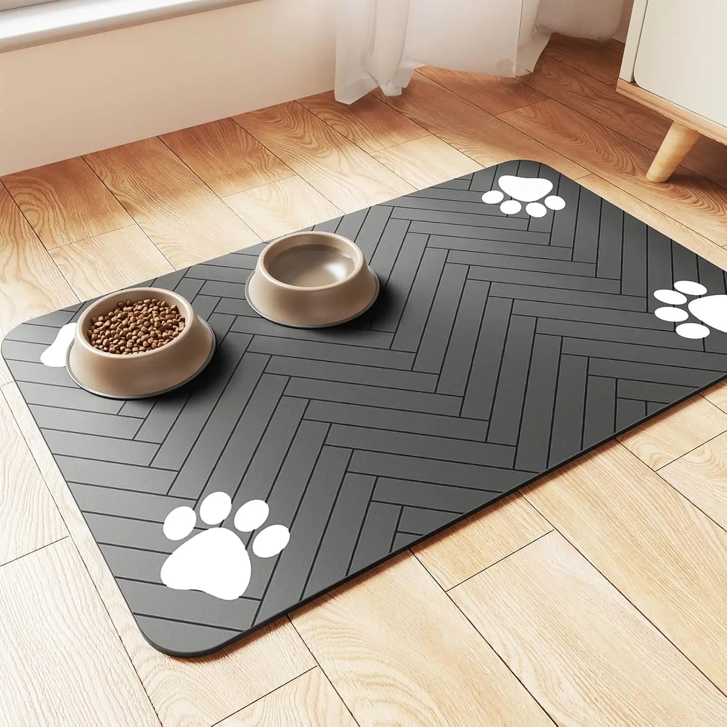 Absorbent Pet Feeding Mat with Waterproof Backing – Quick-Dry Placemat for Food & Water Bowls (Dogs & Cats)